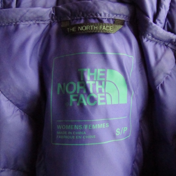 The North Face Lavender Women's Lightweight Cold Weather Puffer Jacket S - Picture 15 of 15